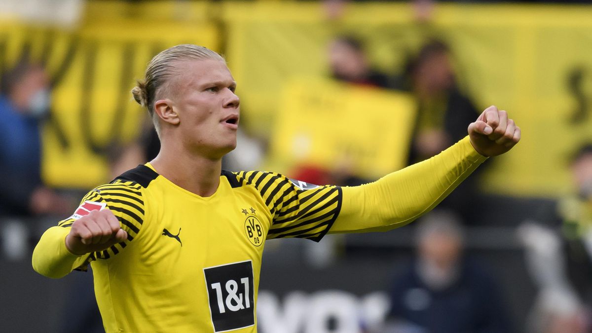 Dortmund tăng lương giữ chân Erling Haaland