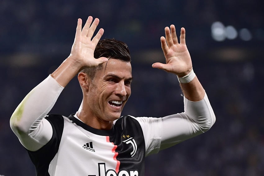 Ronaldo không còn là cầu thủ nhận lương cao thứ 2 thế giới