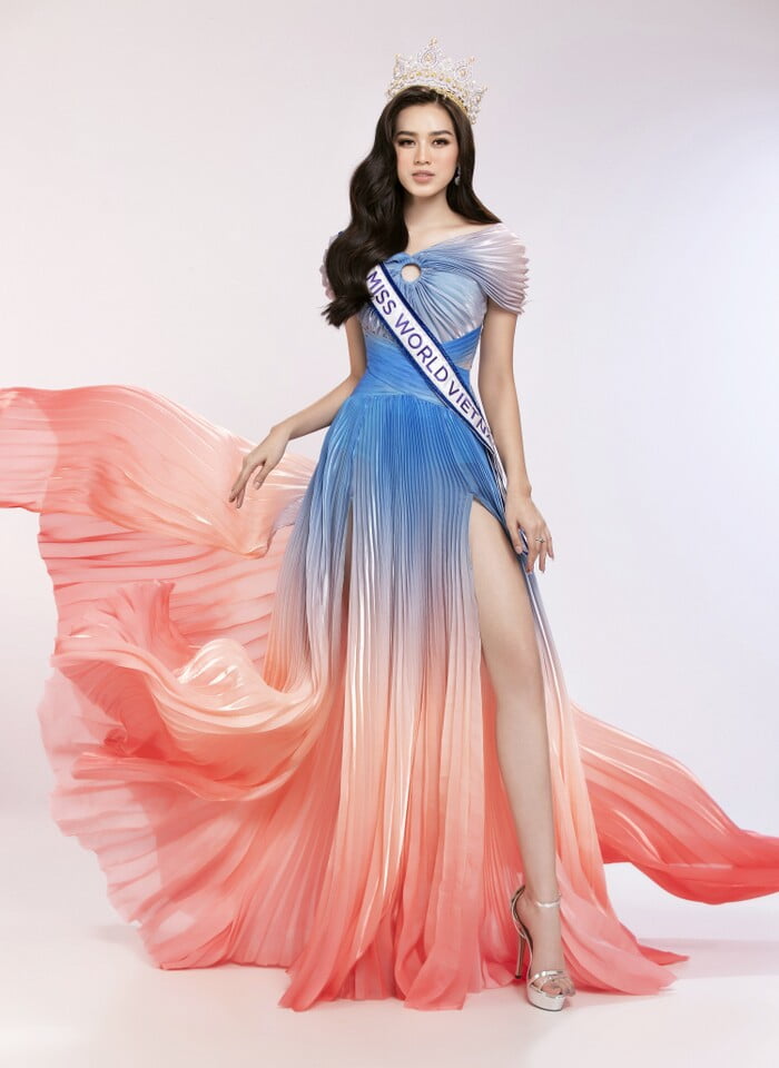Lộ diện trang phục giúp Đỗ Thị Hà chinh phục Miss World 2021