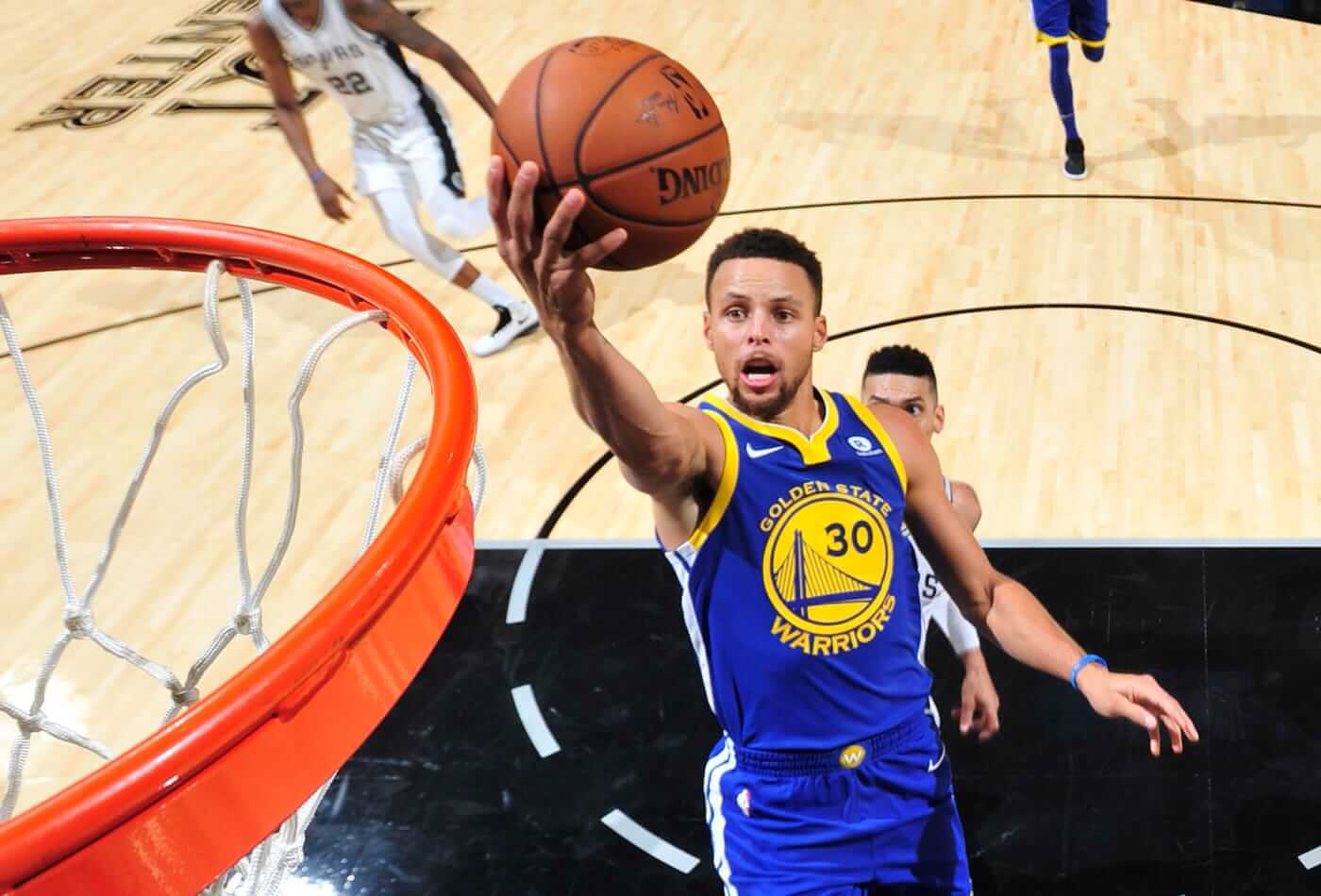 Curry có thể sẽ phải bỏ lỡ trận đấu với Cleveland Cavaliers